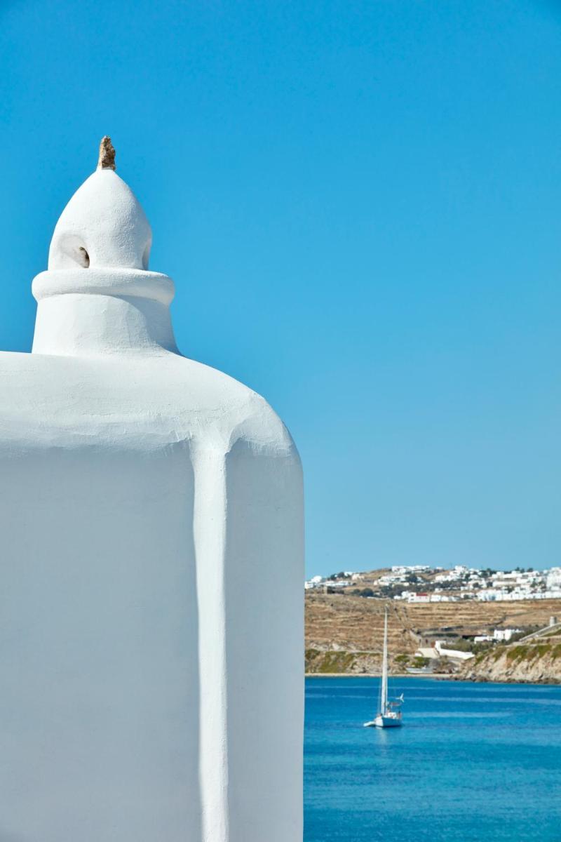 Mykonos Waves Beach House & Suites