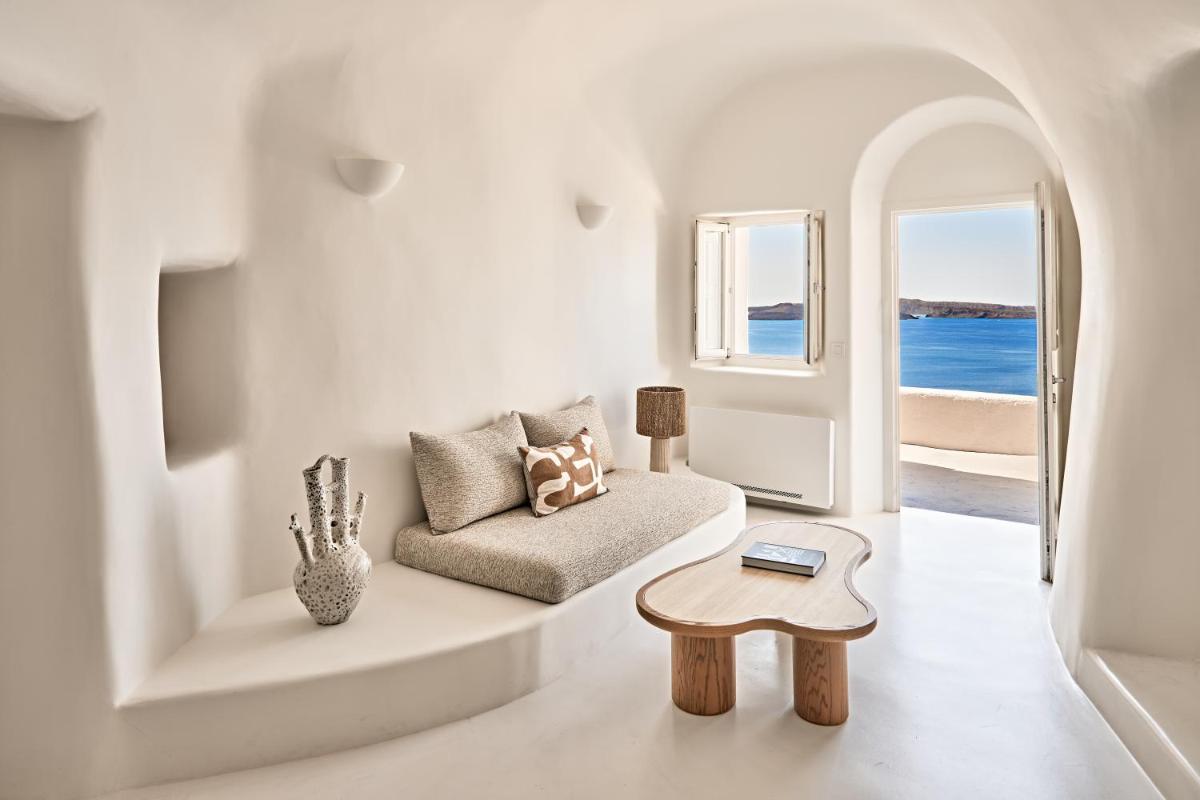 Mystique, a Luxury Collection Hotel, Santorini
