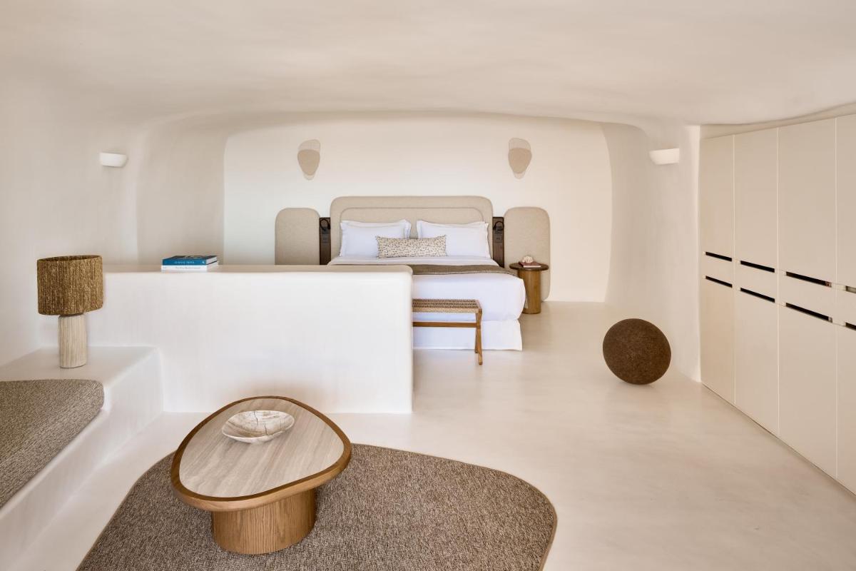Mystique, a Luxury Collection Hotel, Santorini