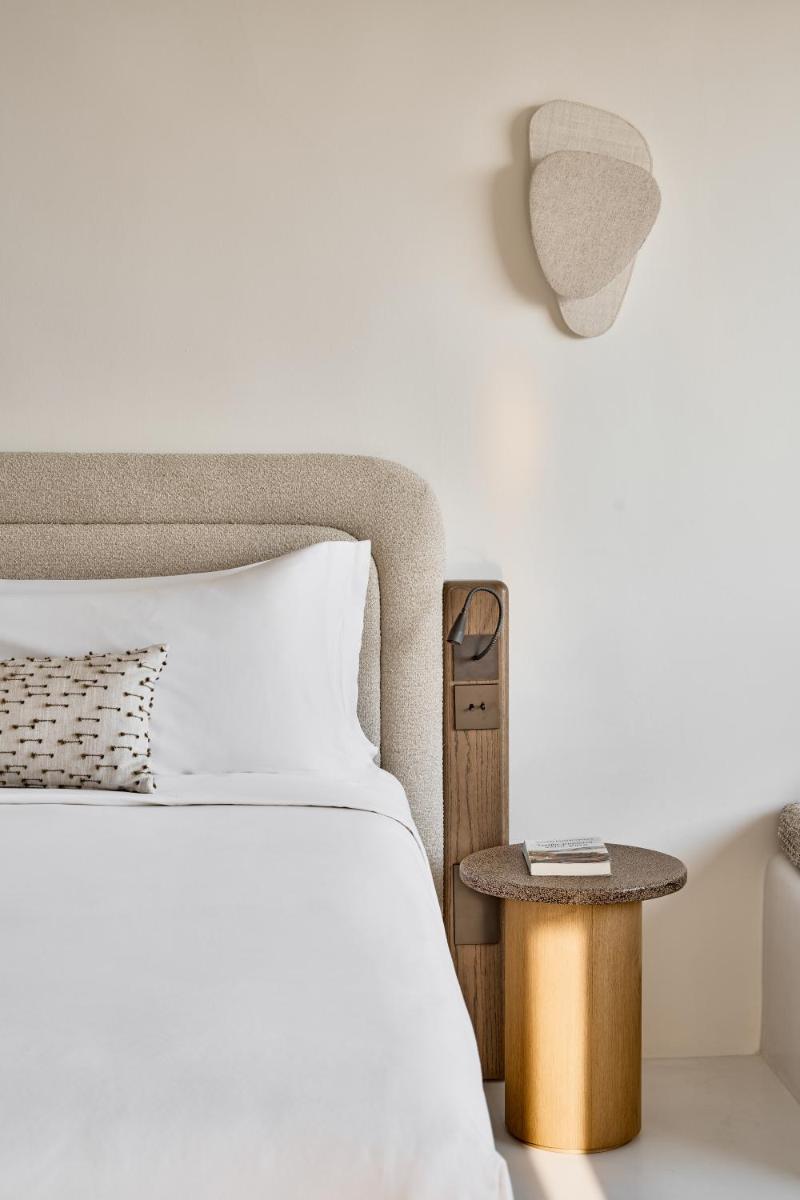 Mystique, a Luxury Collection Hotel, Santorini