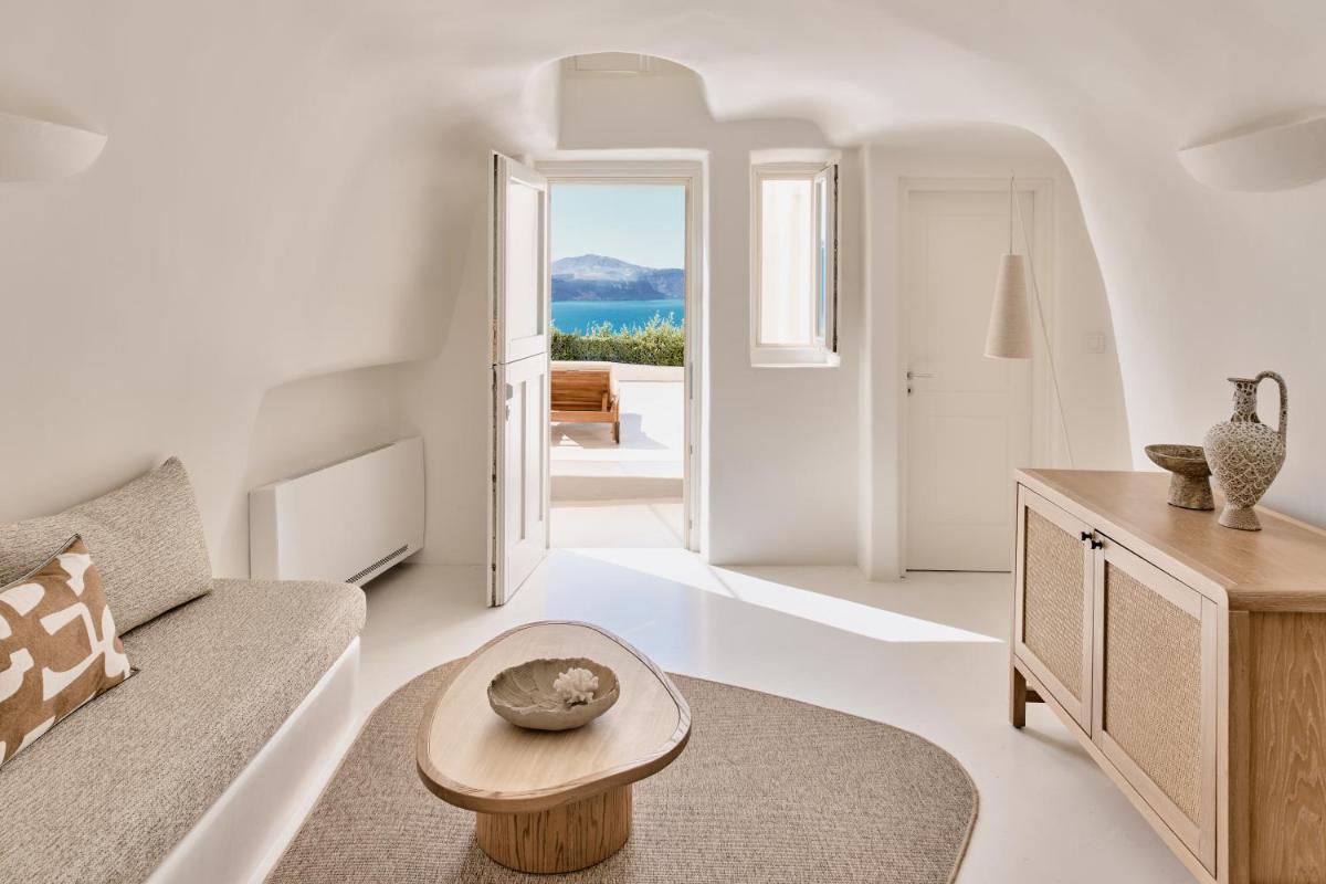 Mystique, a Luxury Collection Hotel, Santorini