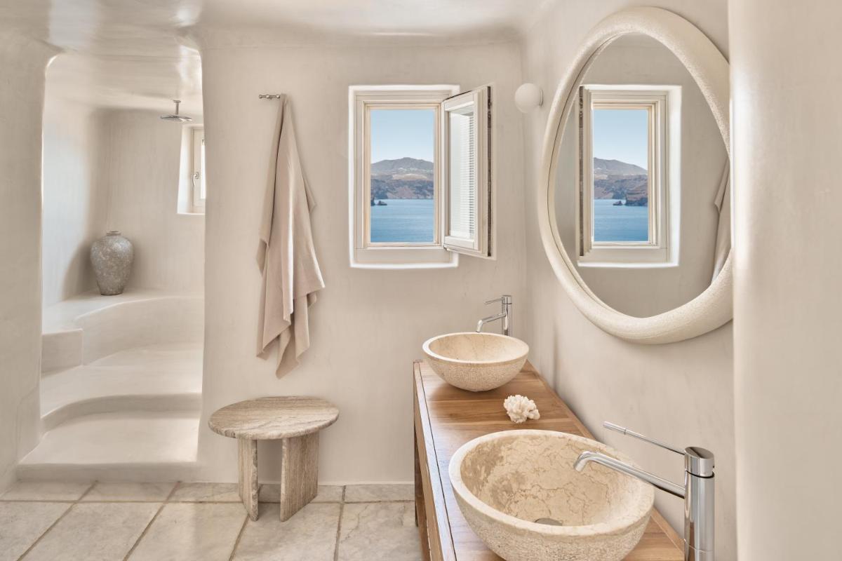 Mystique, a Luxury Collection Hotel, Santorini