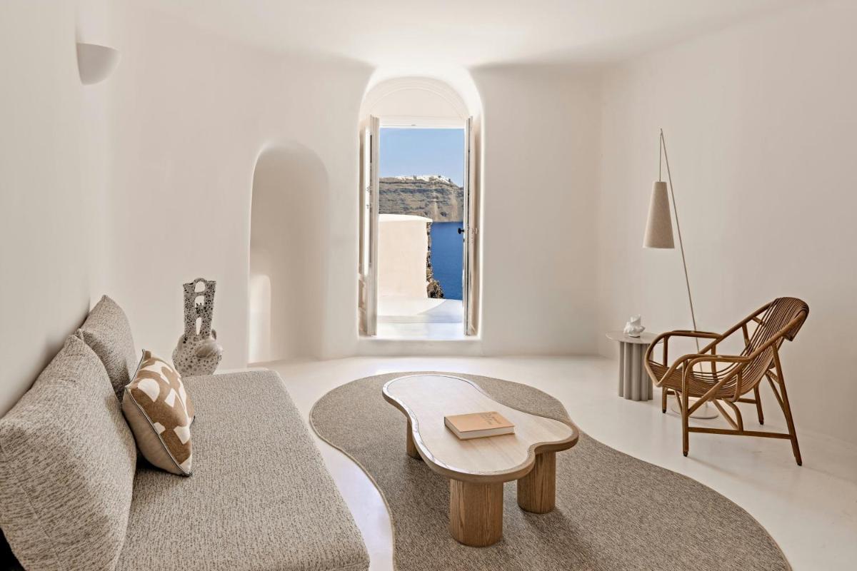 Mystique, a Luxury Collection Hotel, Santorini