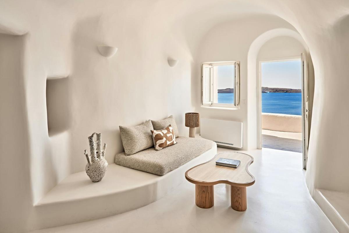 Mystique, a Luxury Collection Hotel, Santorini