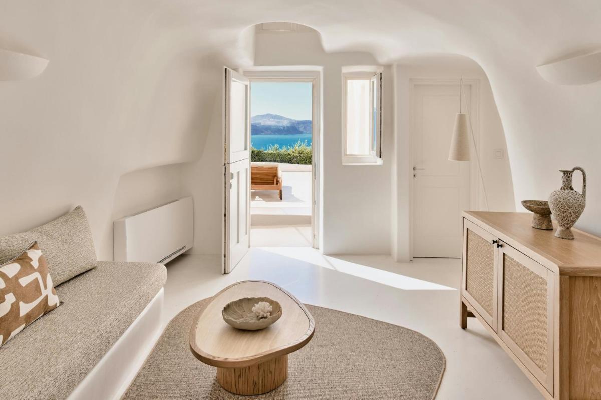 Mystique, a Luxury Collection Hotel, Santorini