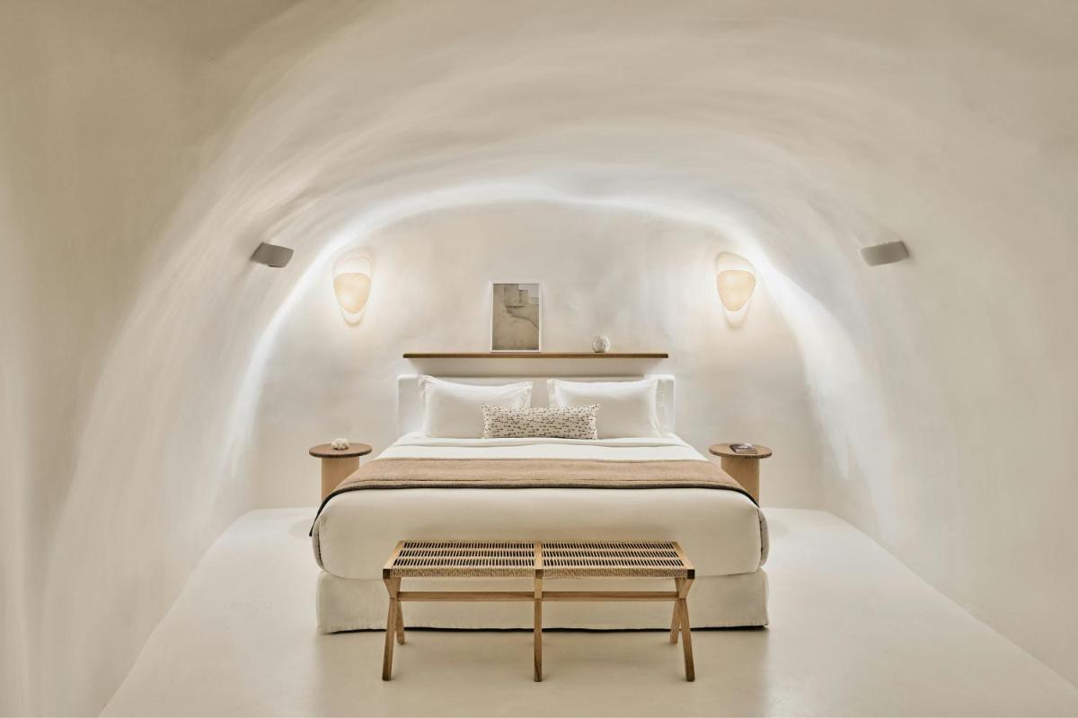 Mystique, a Luxury Collection Hotel, Santorini