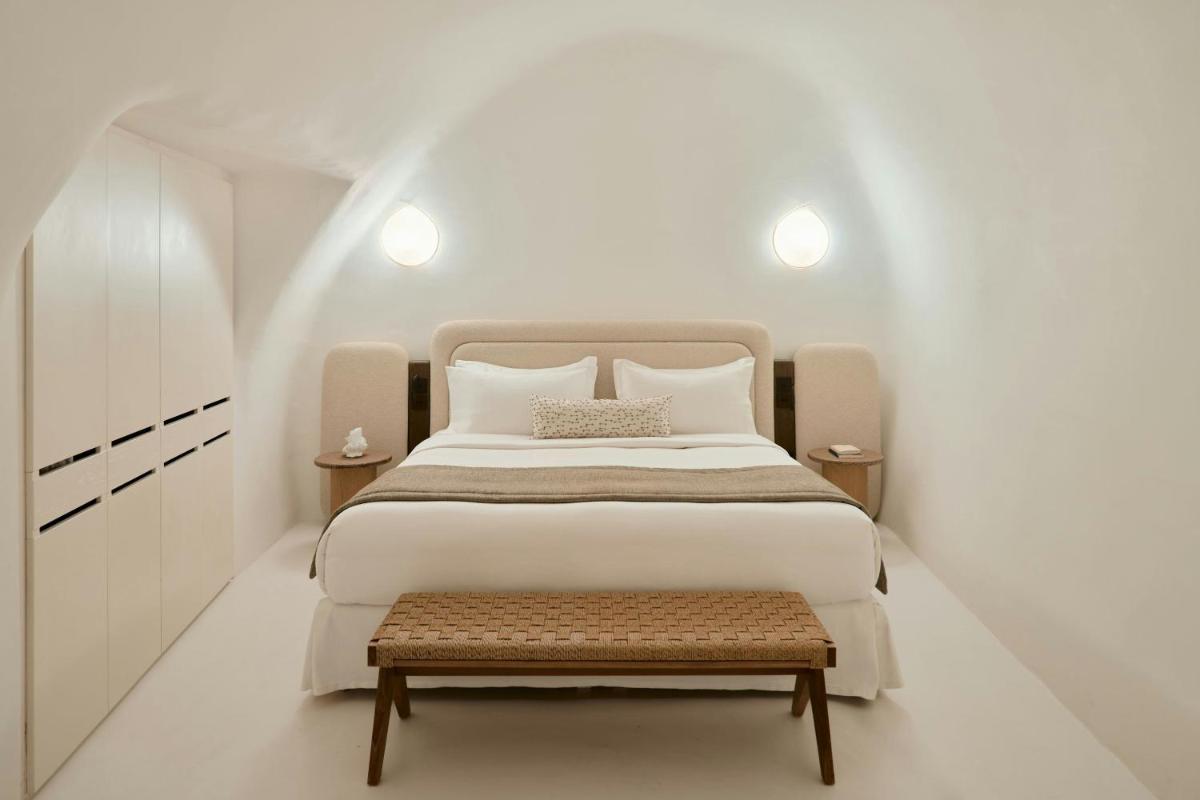 Mystique, a Luxury Collection Hotel, Santorini