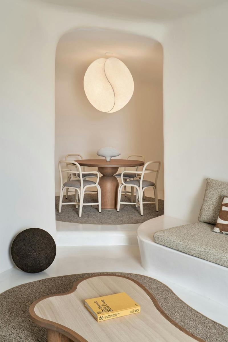 Mystique, a Luxury Collection Hotel, Santorini