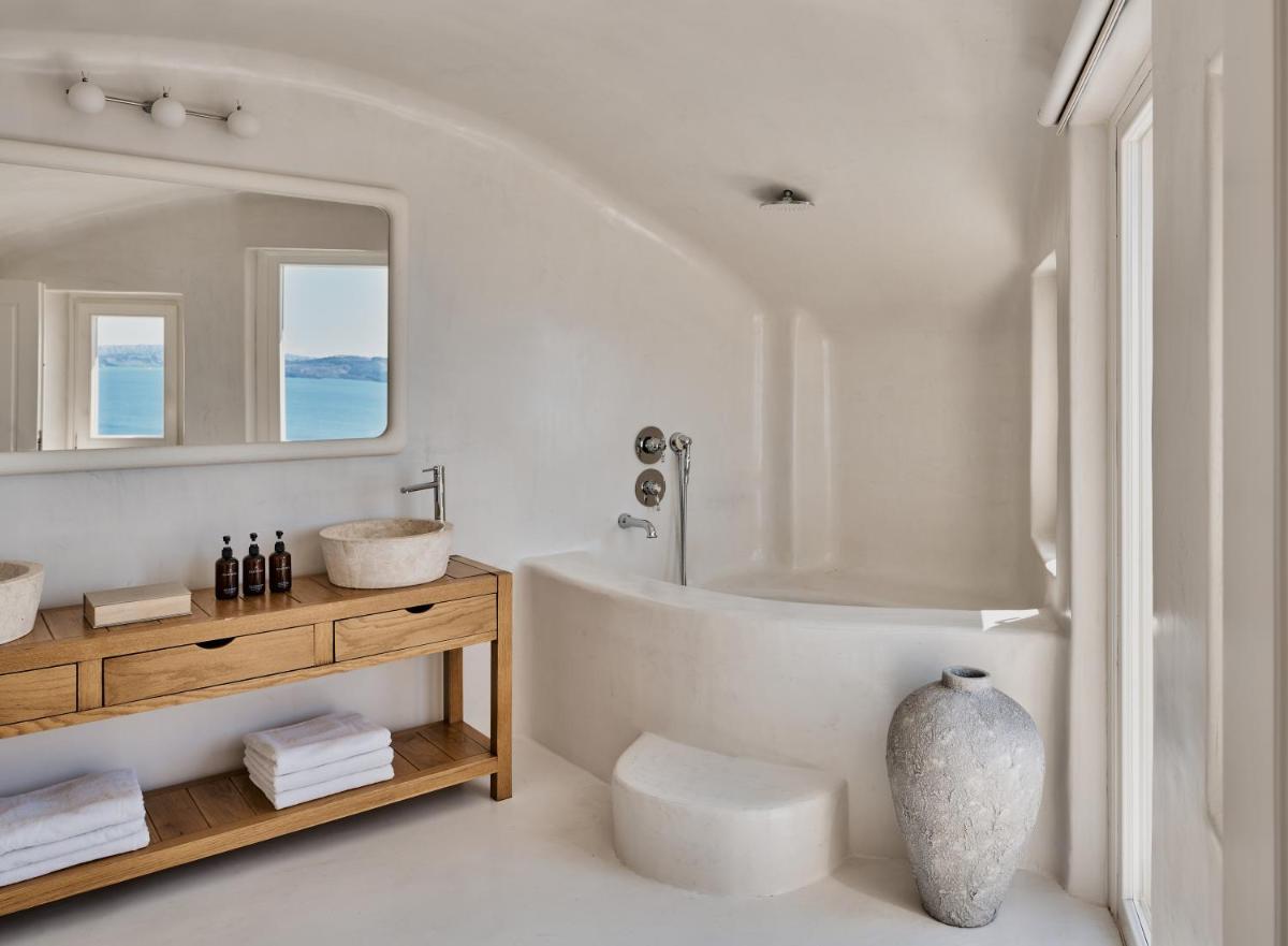 Mystique, a Luxury Collection Hotel, Santorini