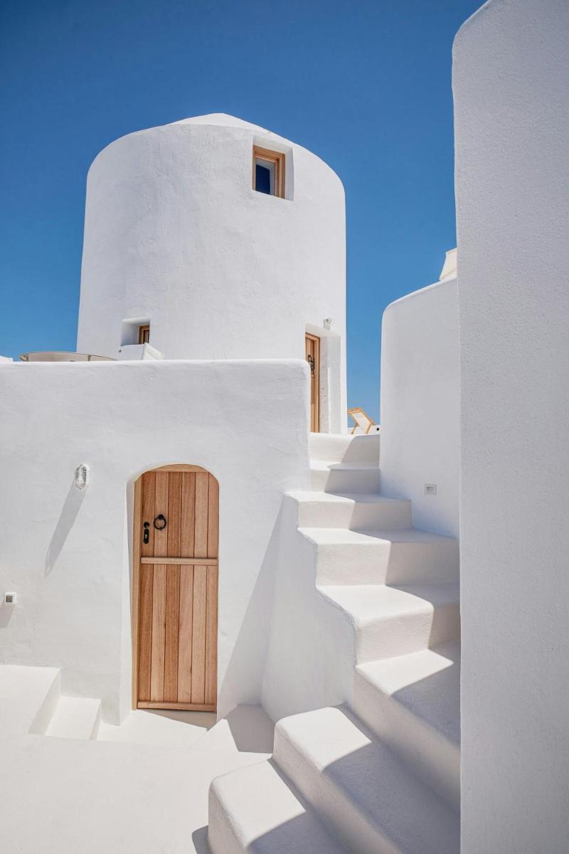 Mystique, a Luxury Collection Hotel, Santorini