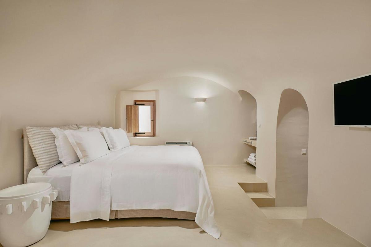 Mystique, a Luxury Collection Hotel, Santorini