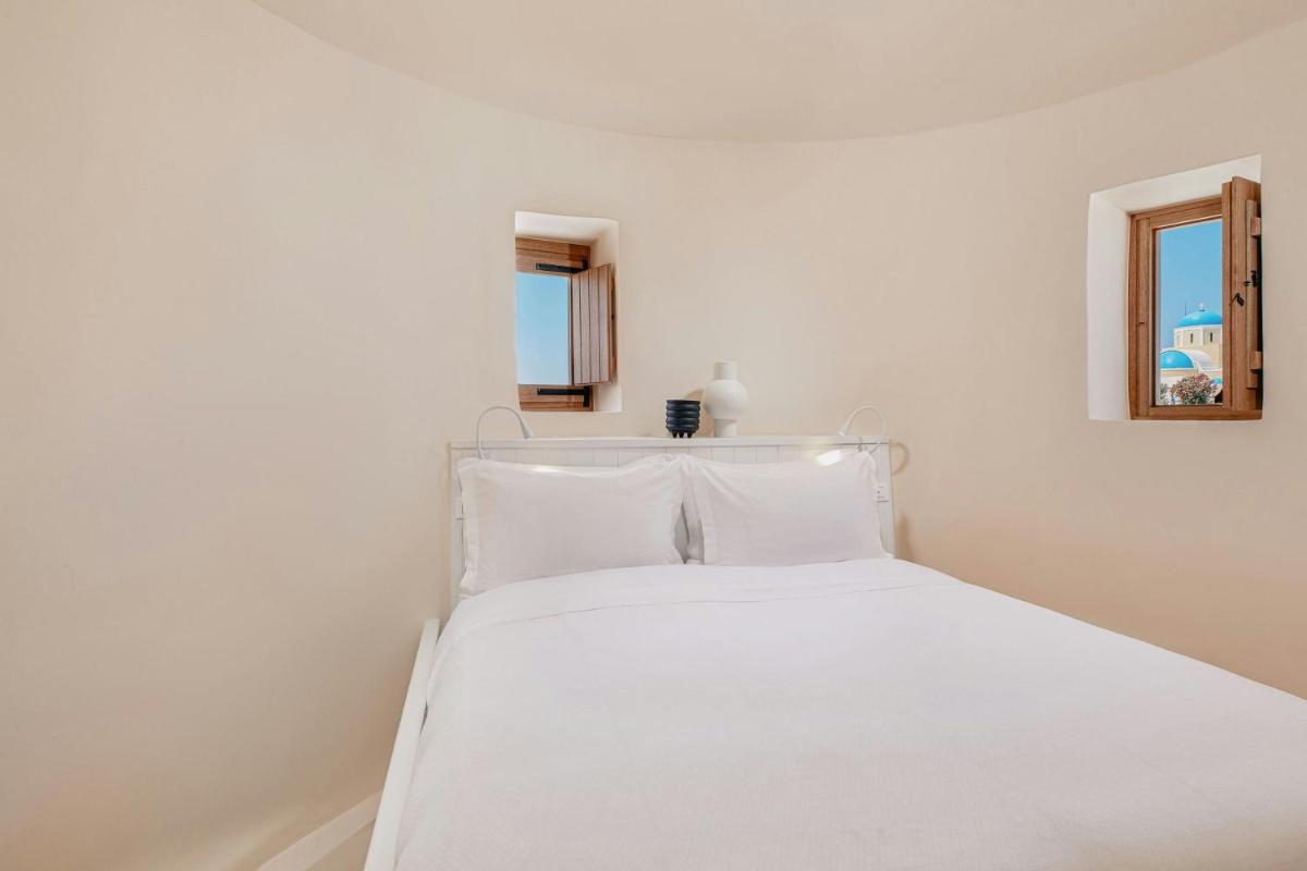 Mystique, a Luxury Collection Hotel, Santorini