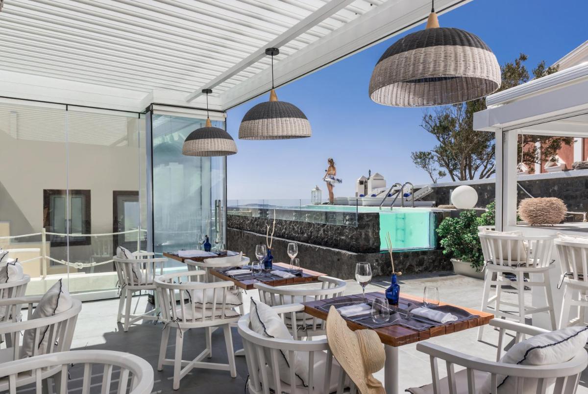 Mythical Blue Luxury Suites