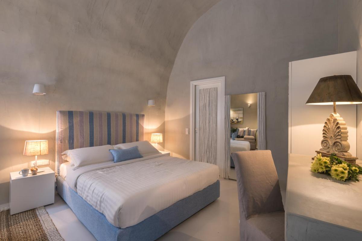 Mythical Blue Luxury Suites