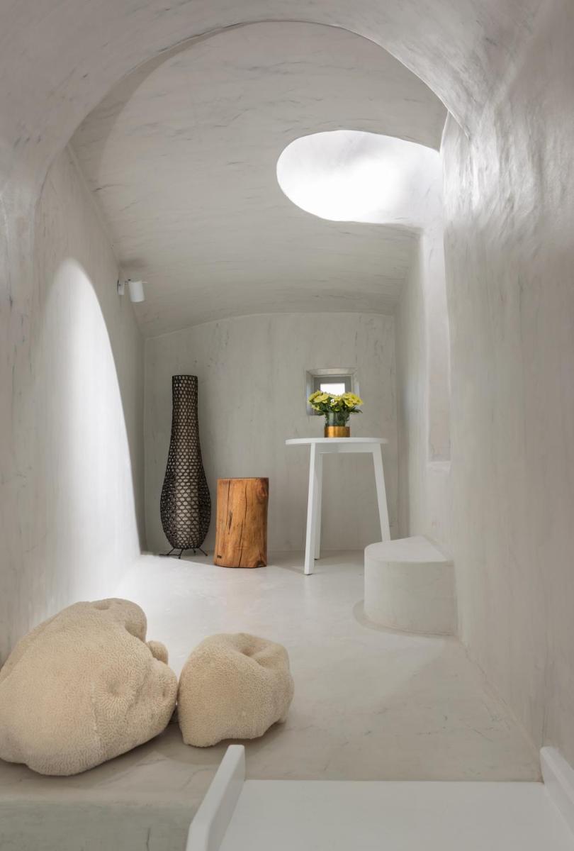 Mythical Blue Luxury Suites