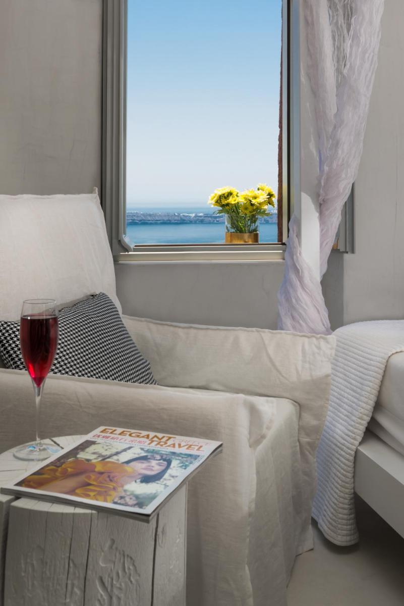 Mythical Blue Luxury Suites