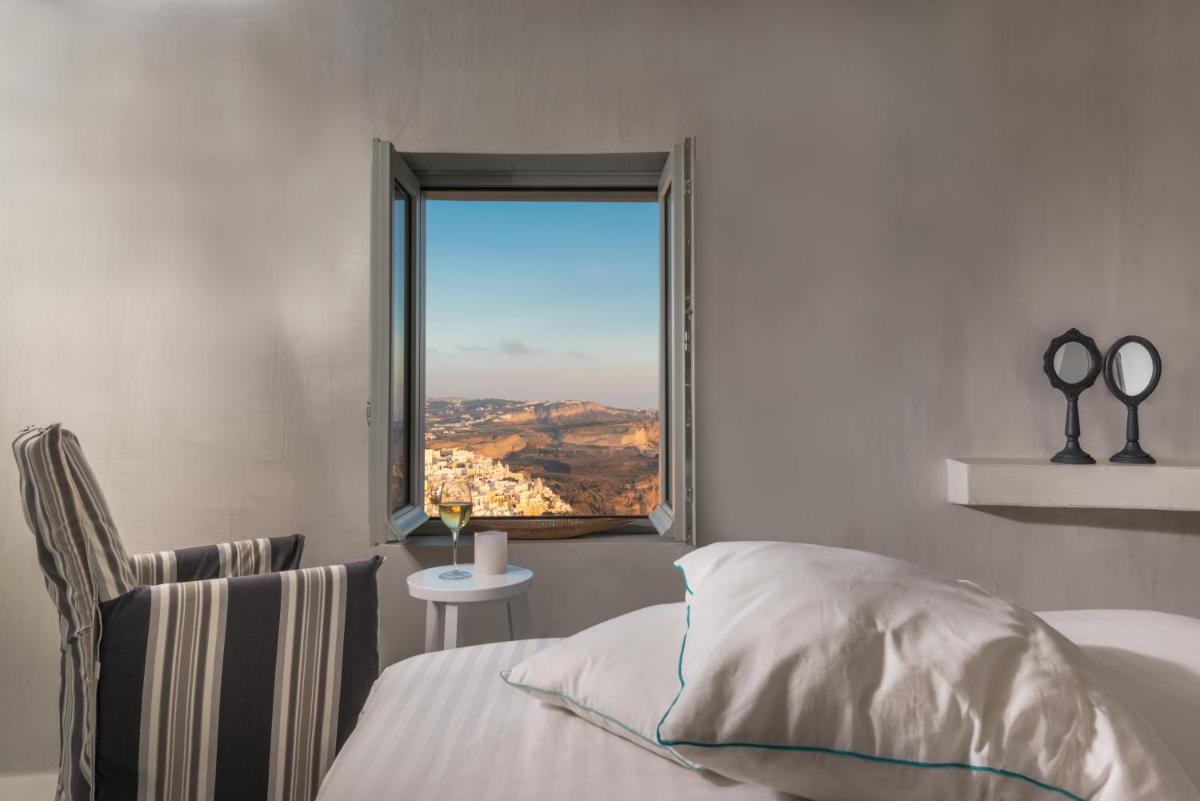 Mythical Blue Luxury Suites