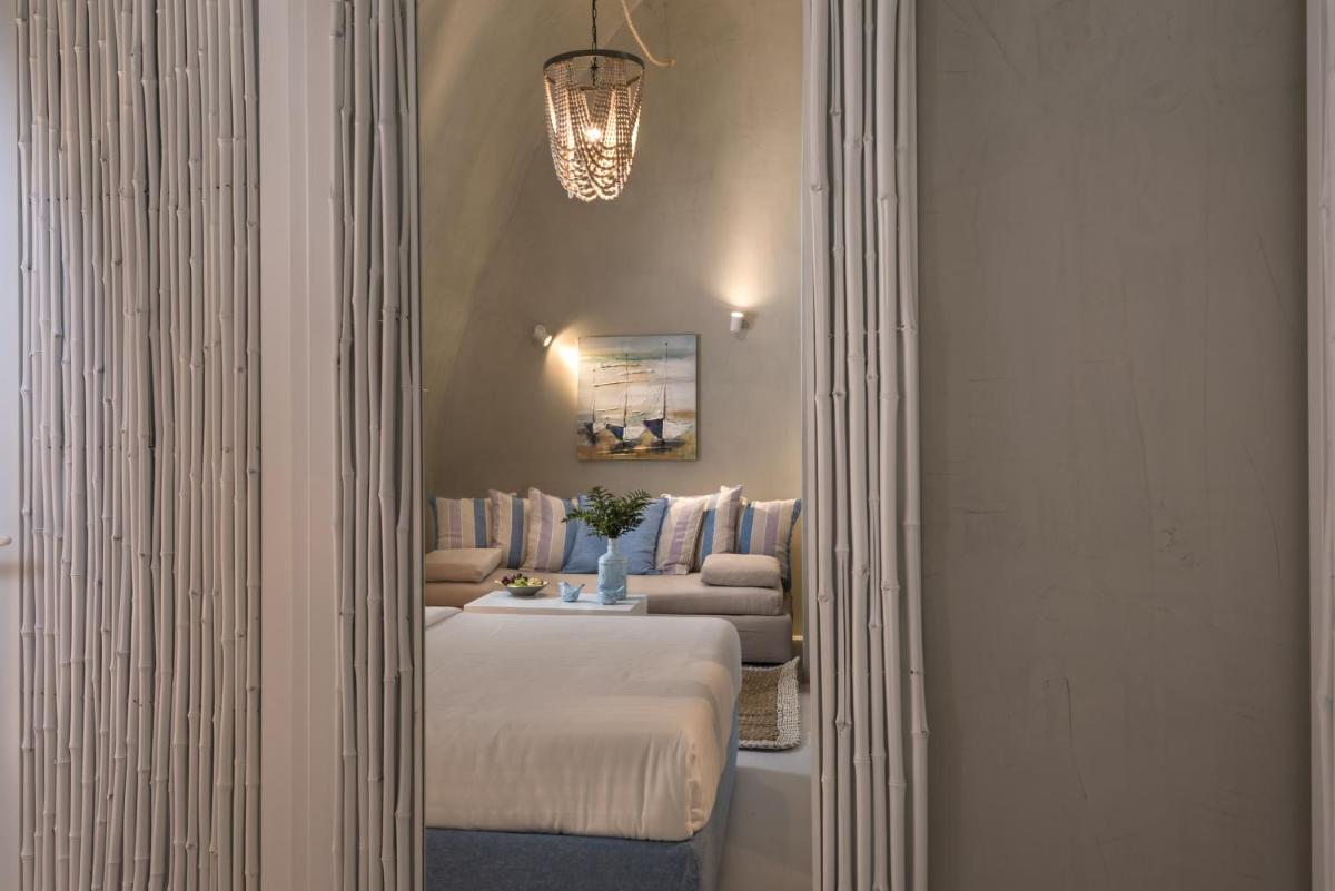 Mythical Blue Luxury Suites