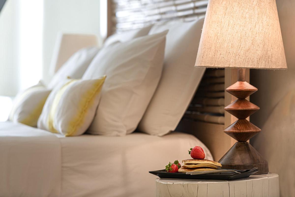 Mythical Blue Luxury Suites