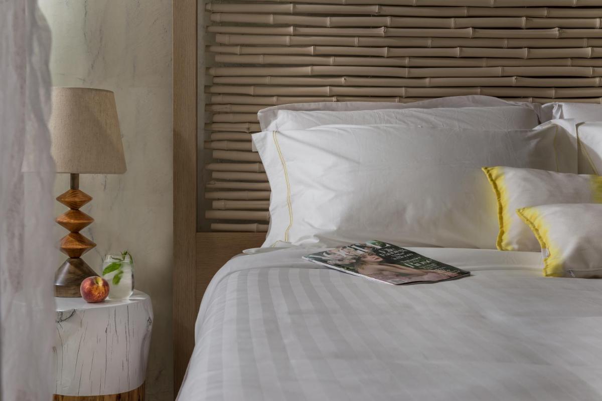 Mythical Blue Luxury Suites