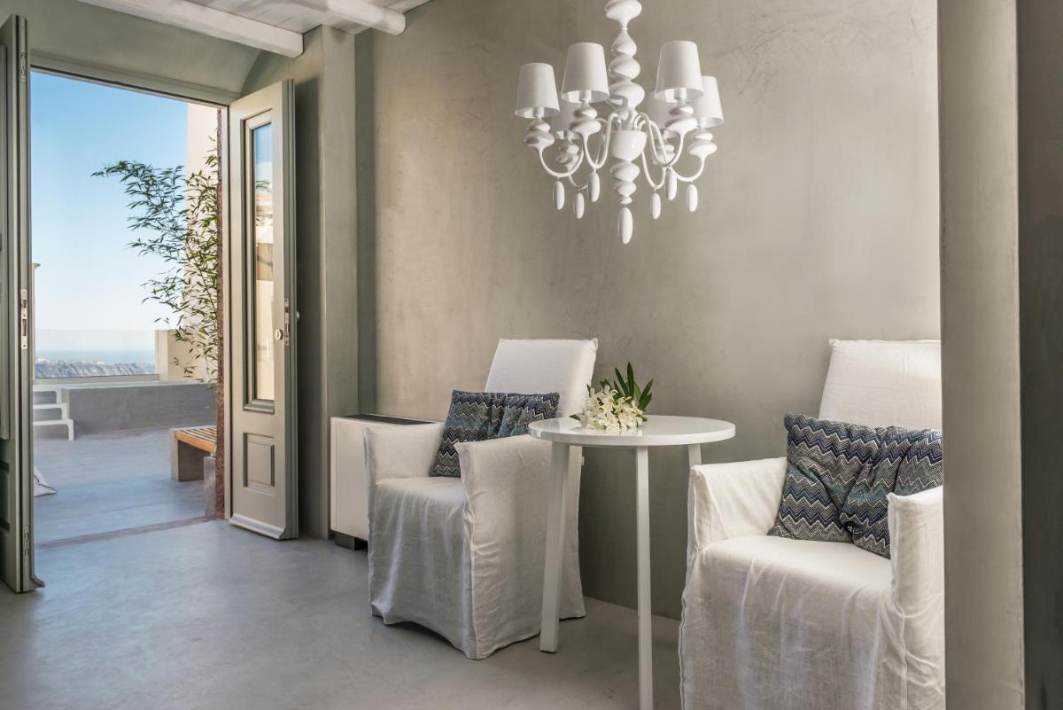 Mythical Blue Luxury Suites