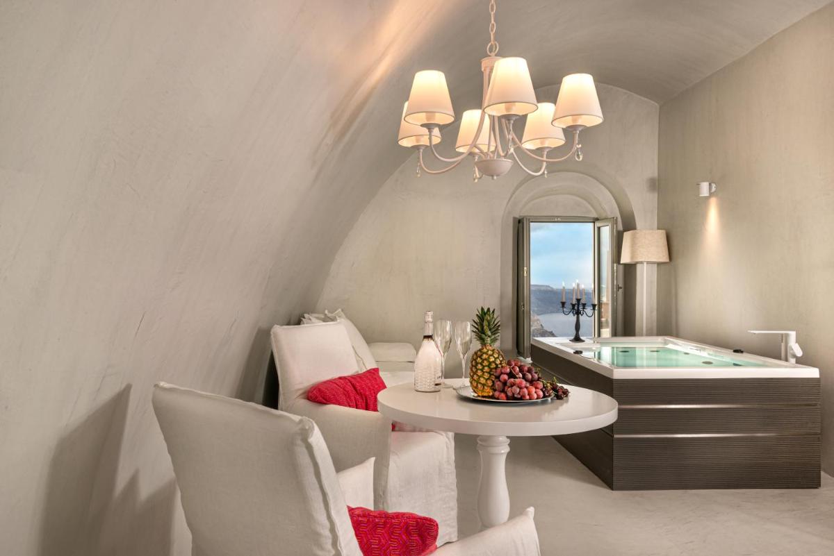 Mythical Blue Luxury Suites