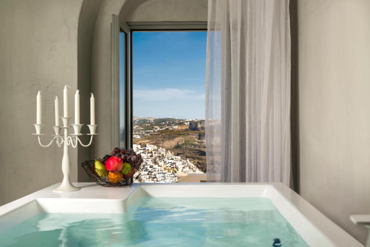 Mythical Blue Luxury Suites