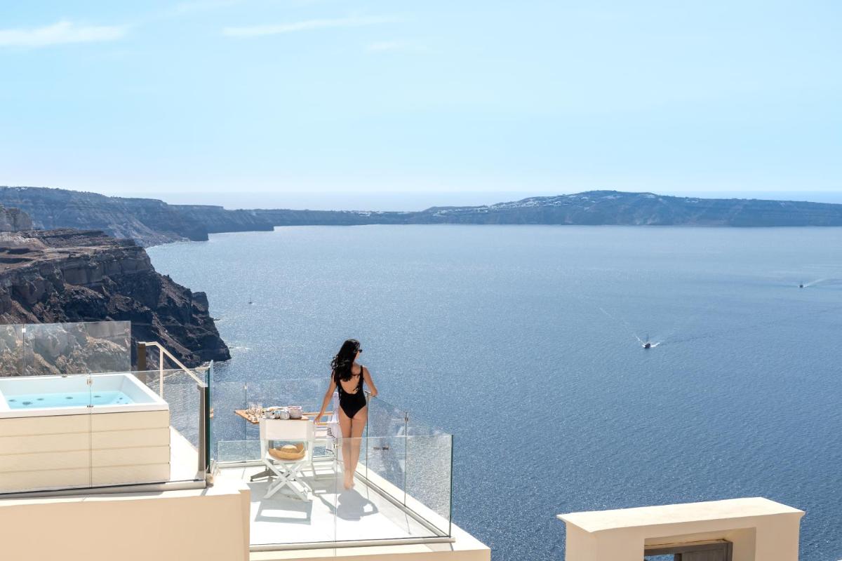 Mythical Blue Luxury Suites