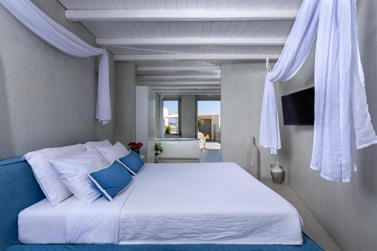 Mythical Blue Luxury Suites