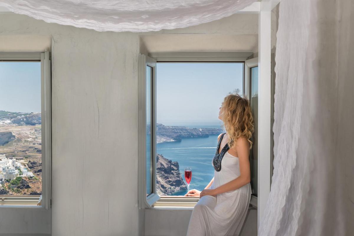 Mythical Blue Luxury Suites