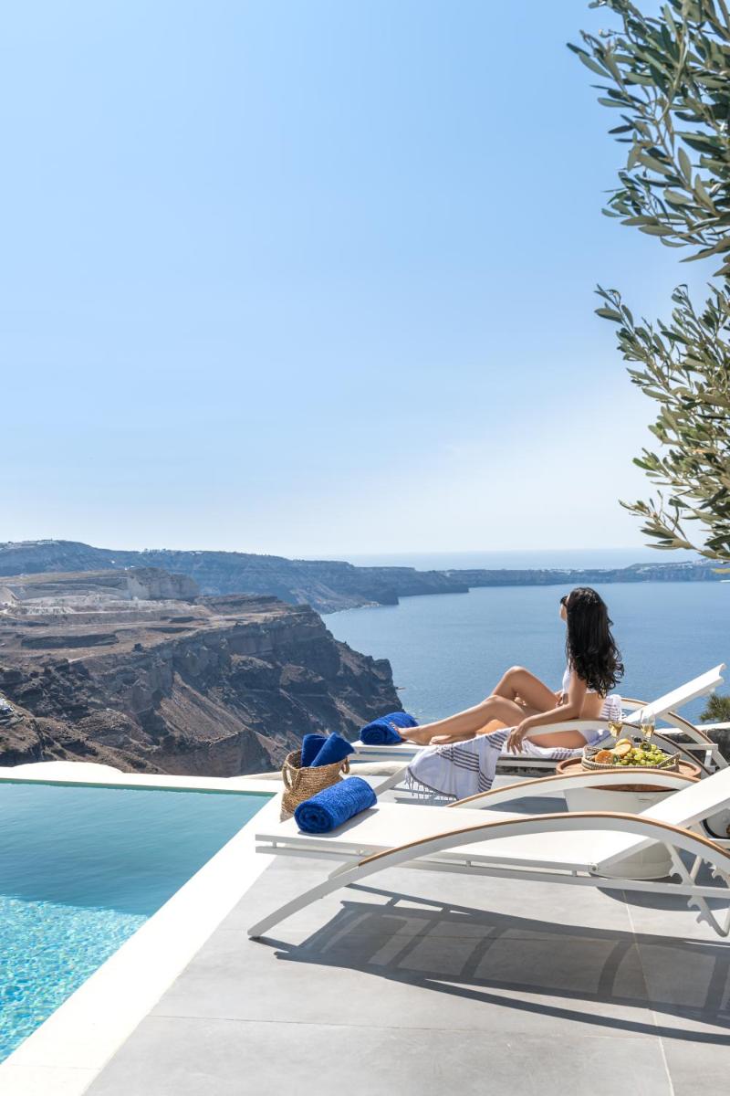 Mythical Blue Luxury Suites