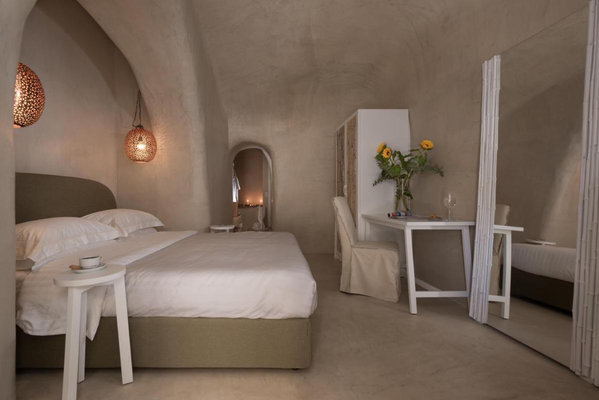 Mythical Blue Luxury Suites