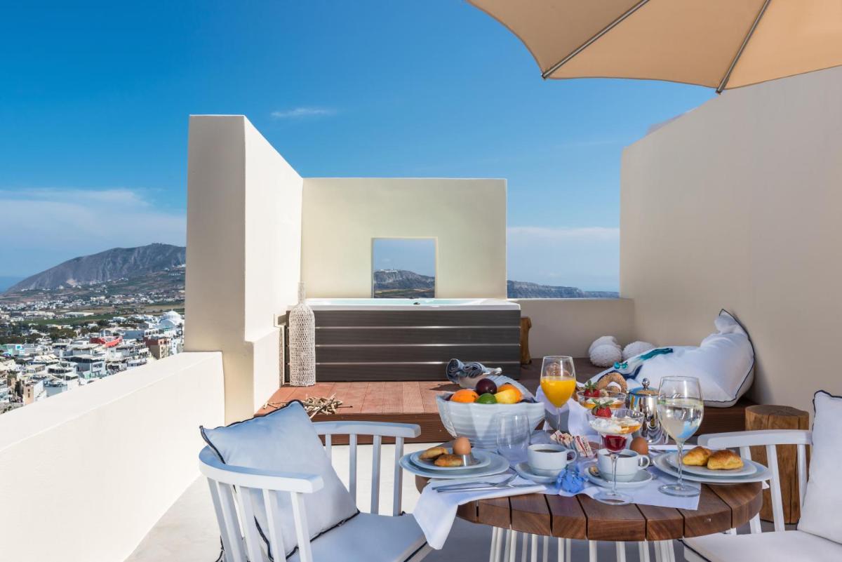 Mythical Blue Luxury Suites