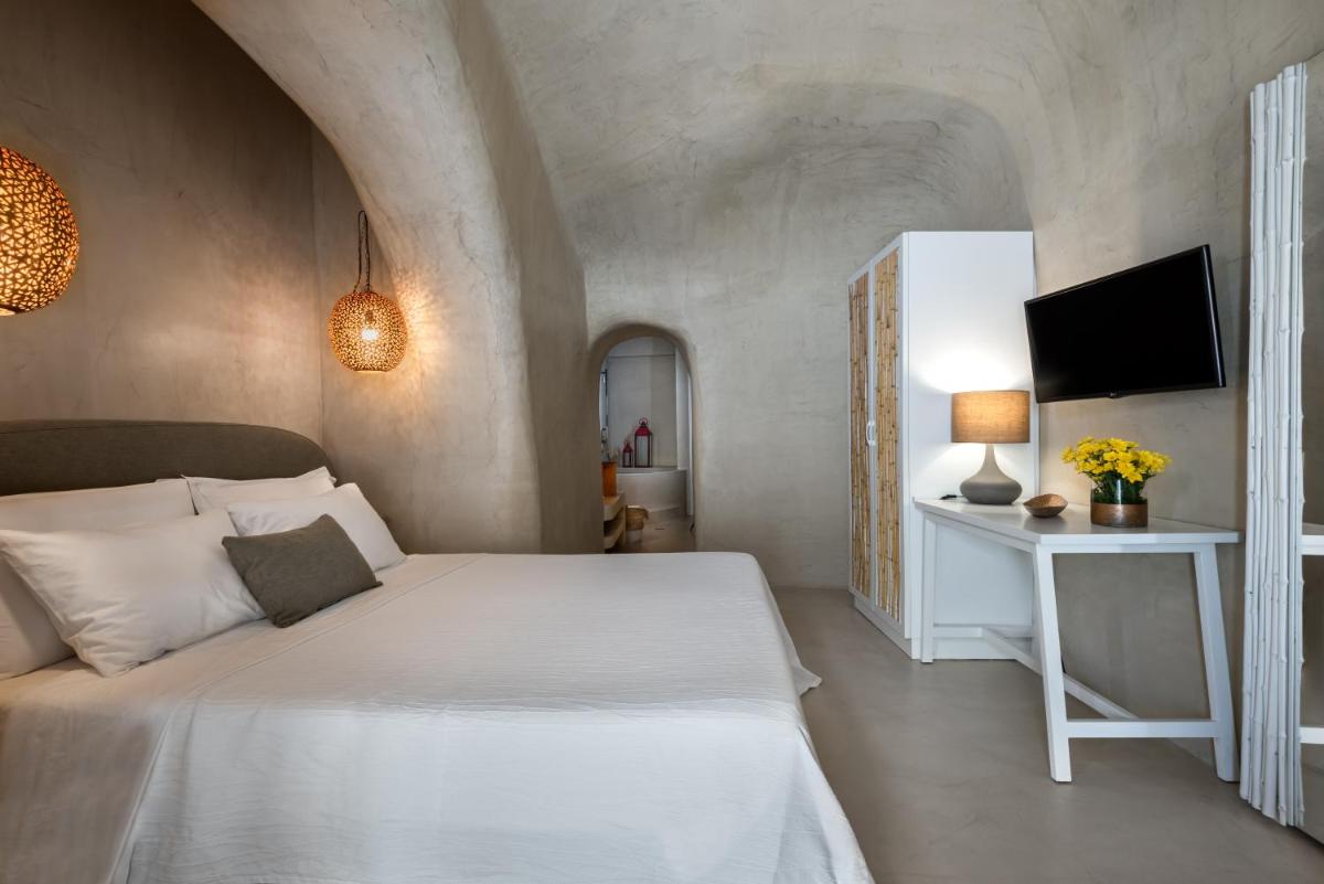 Mythical Blue Luxury Suites