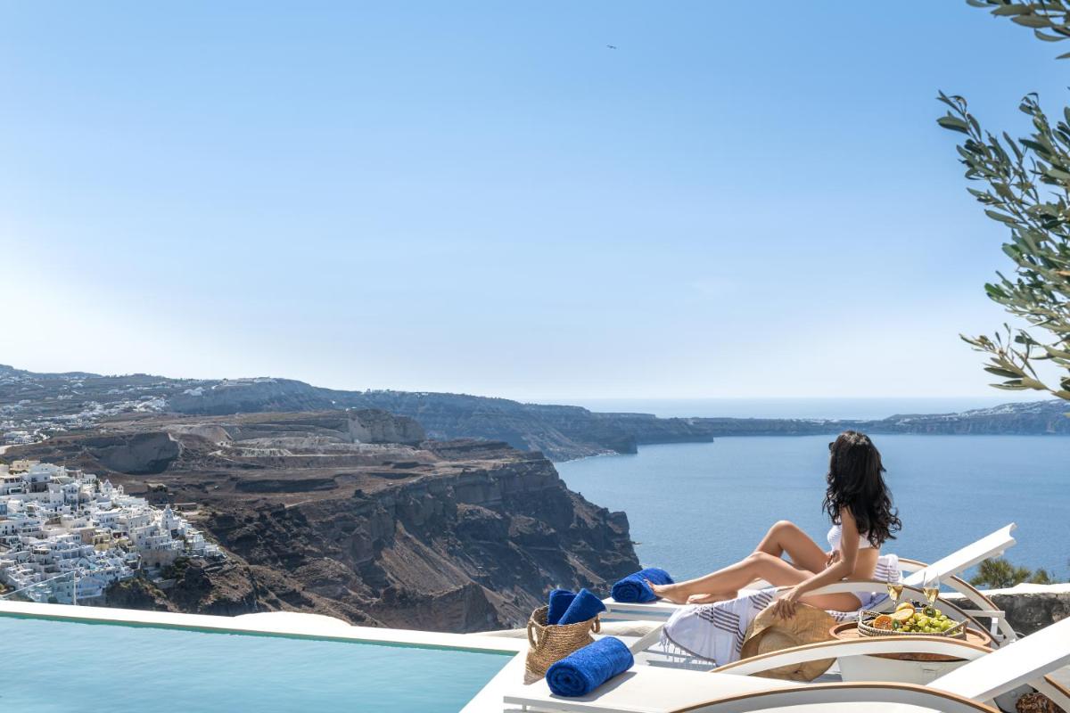 Mythical Blue Luxury Suites