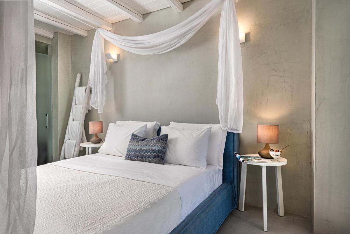 Mythical Blue Luxury Suites