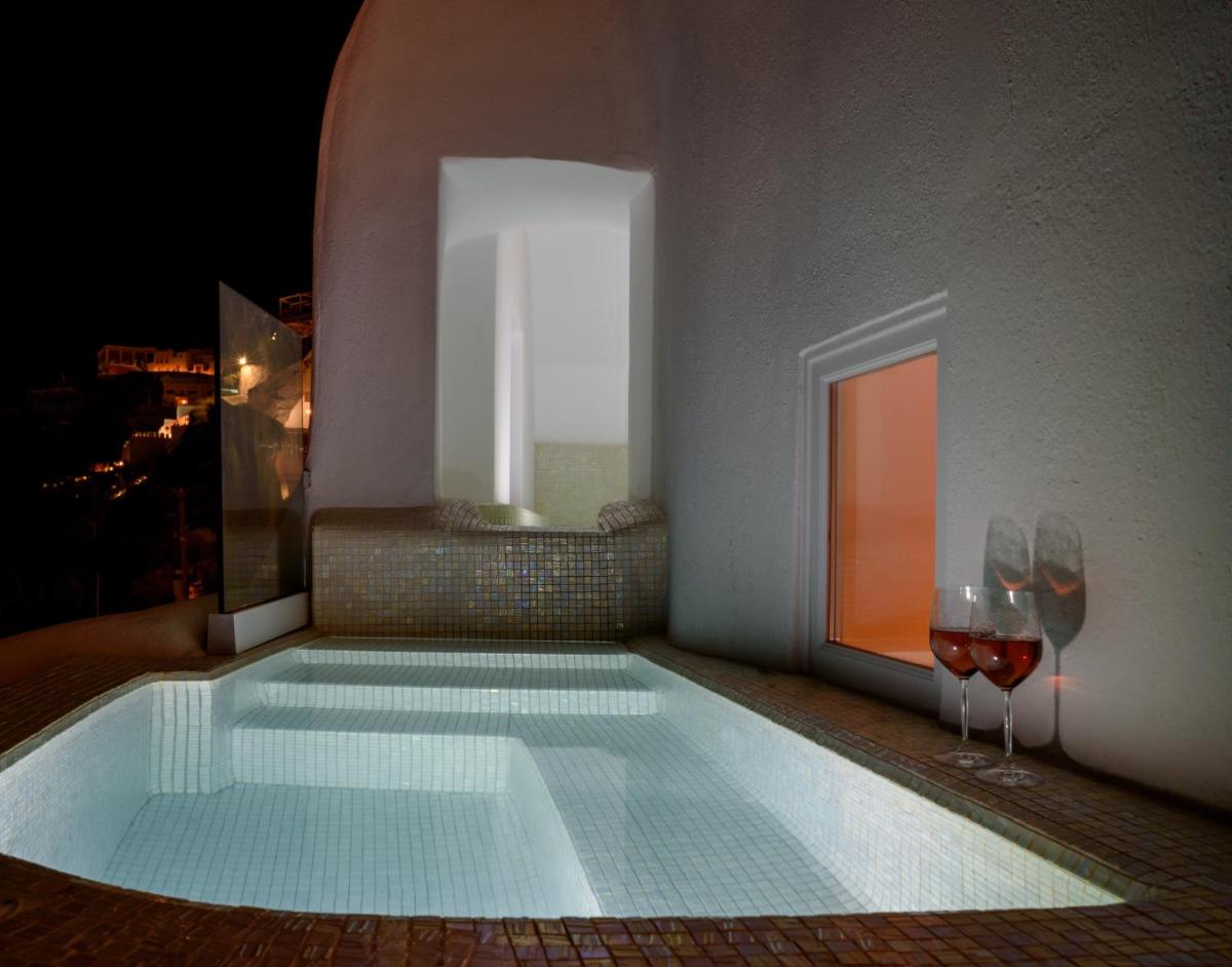 Nefeles Luxury Suites