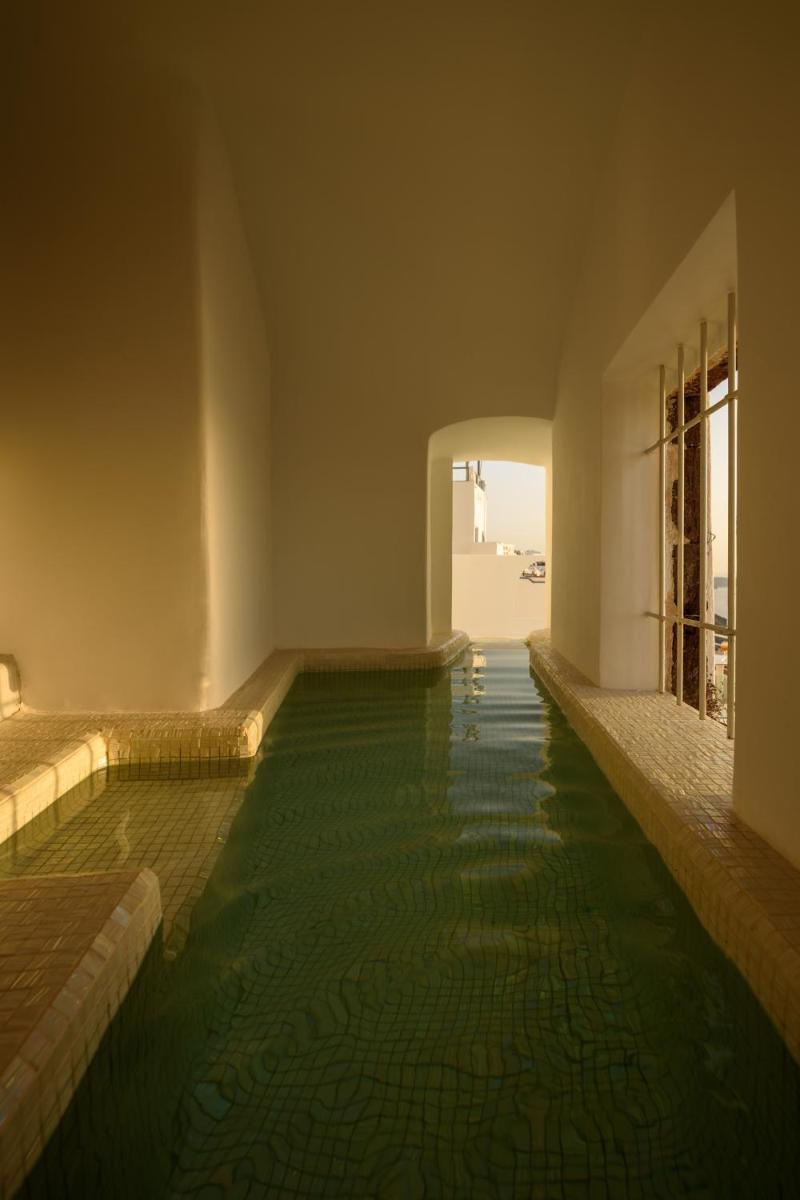 Nefeles Luxury Suites