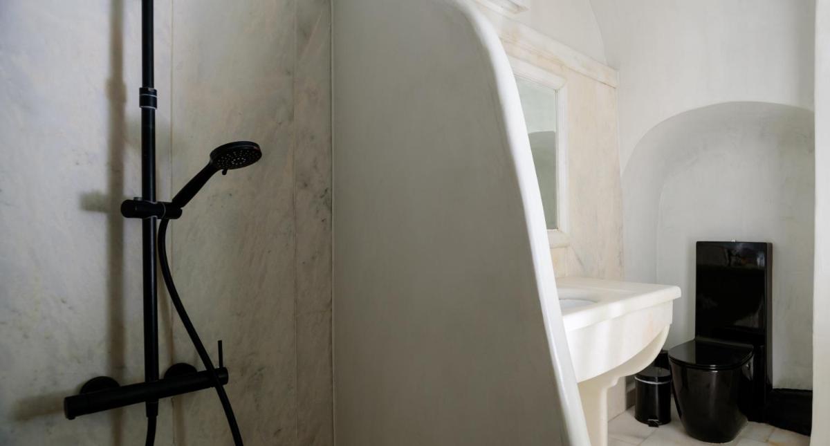 Nefeles Luxury Suites