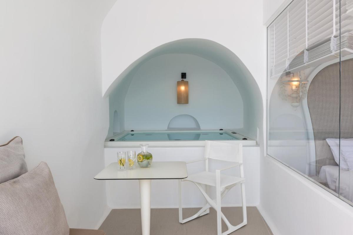 Nefeles Luxury Suites