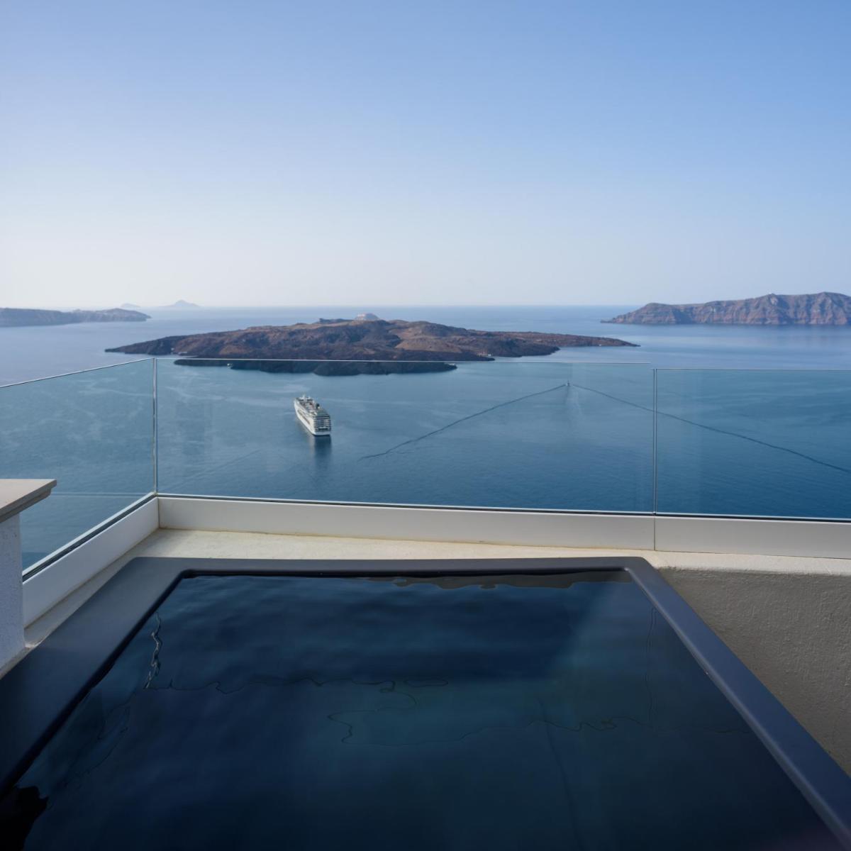 Nefeles Luxury Suites