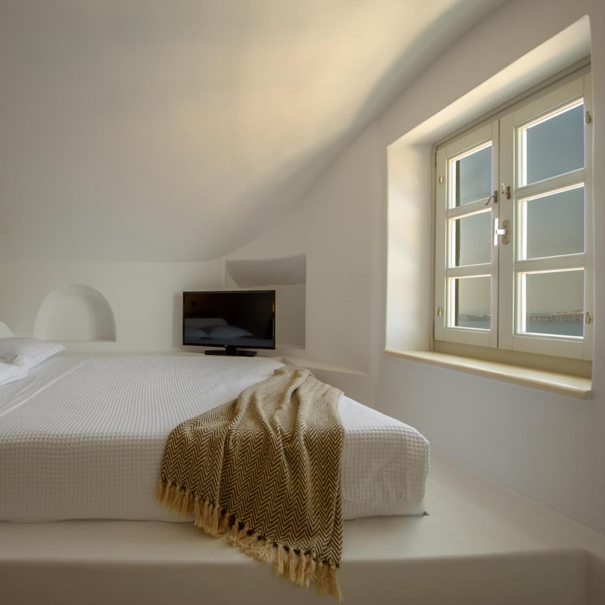 Nefeles Luxury Suites