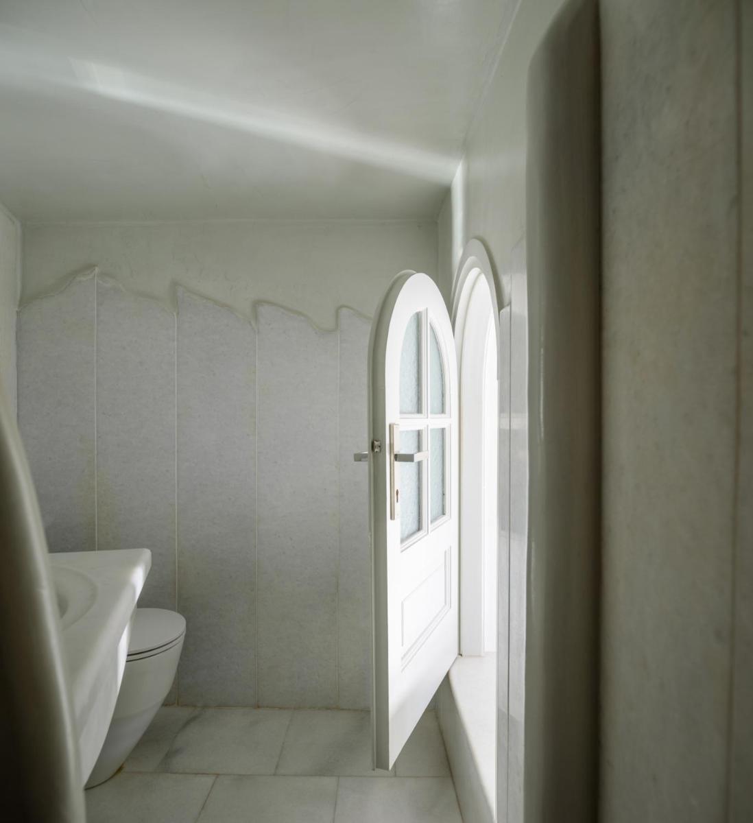 Nefeles Luxury Suites
