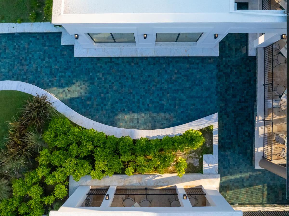 Neptune Luxury Resort