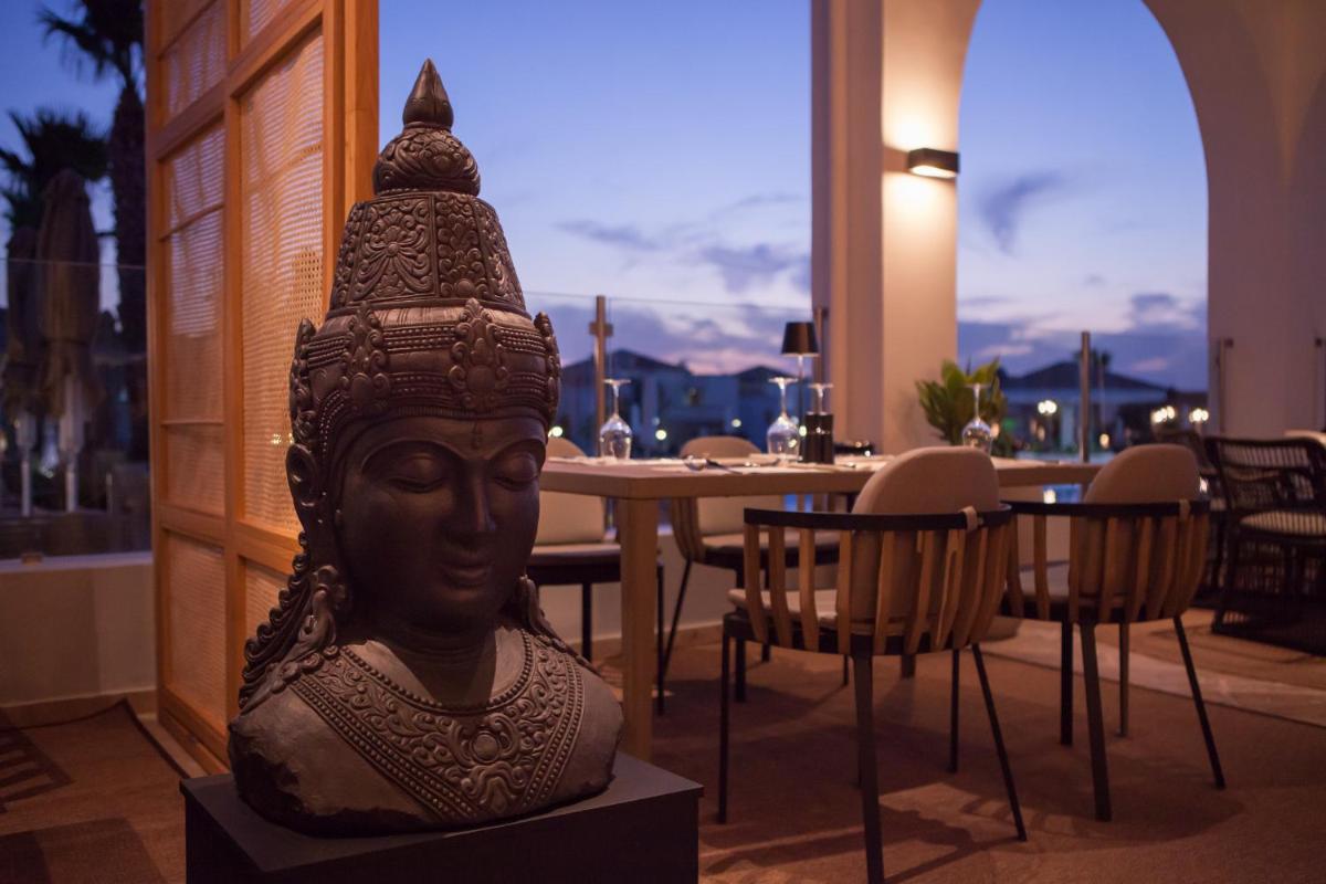 Neptune Luxury Resort