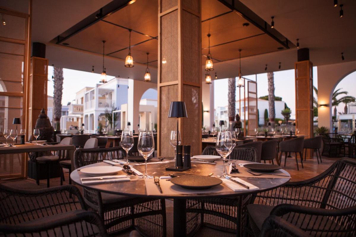 Neptune Luxury Resort