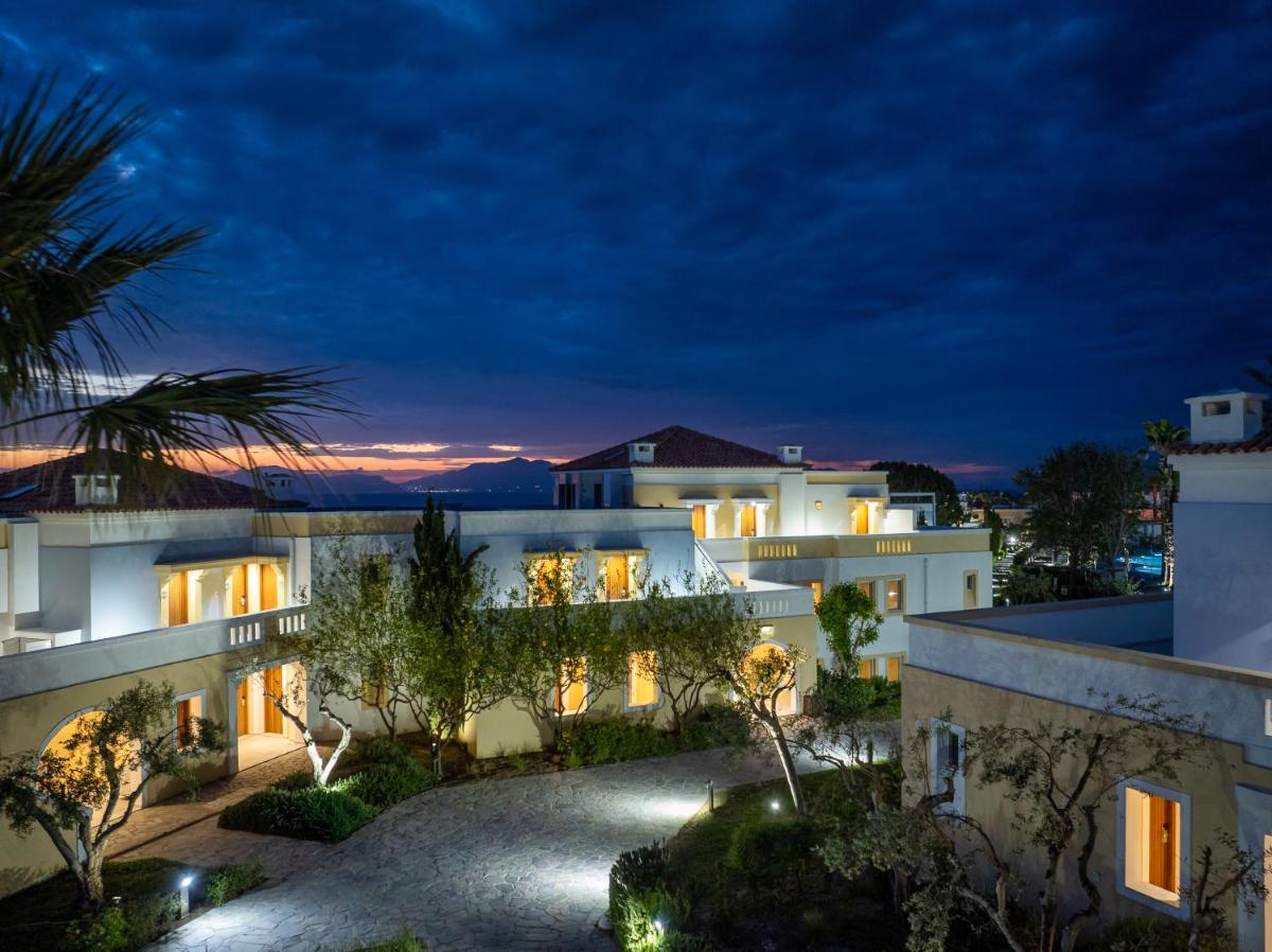 Neptune Luxury Resort