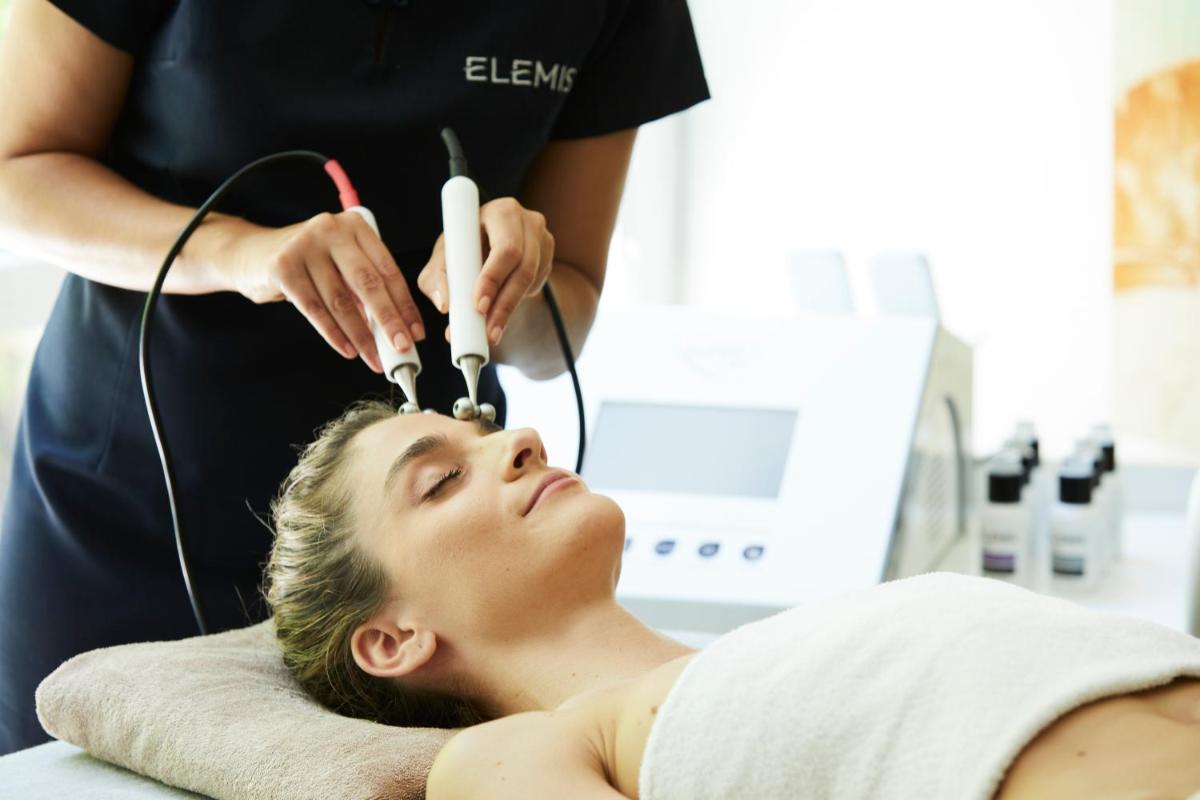 Neptune Luxury Resort