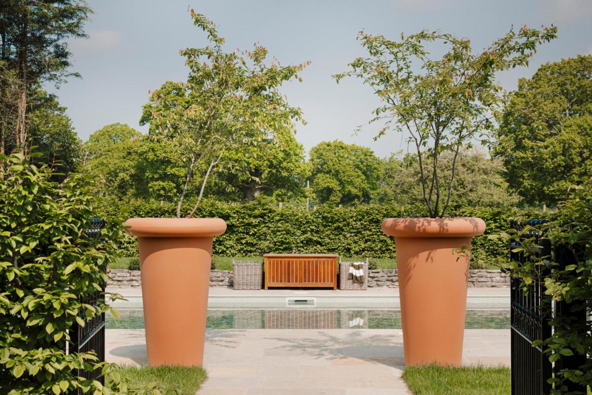 New Park Manor Hotel