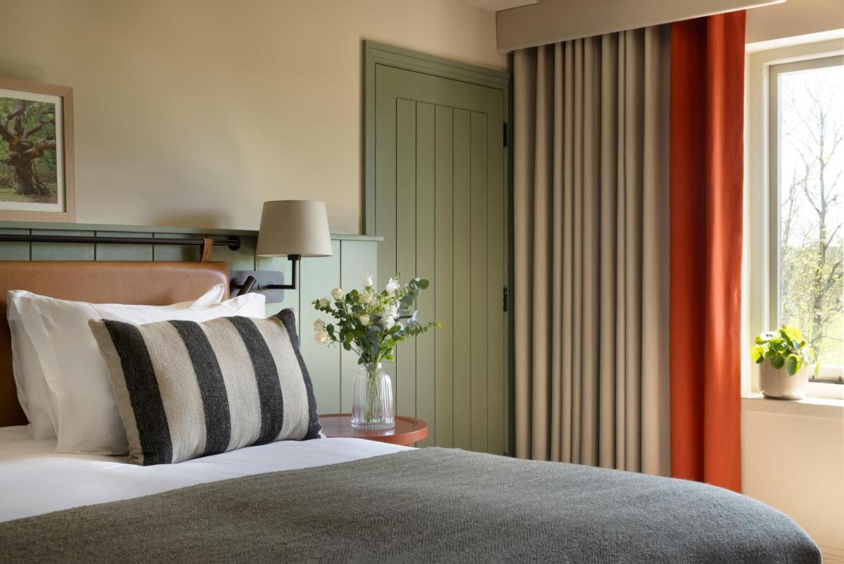 New Park Manor Hotel